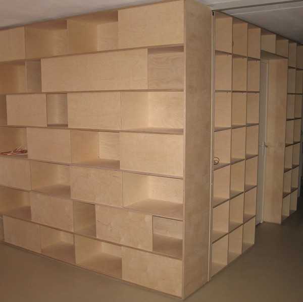 kastwand met ingebouwde schuifdeur